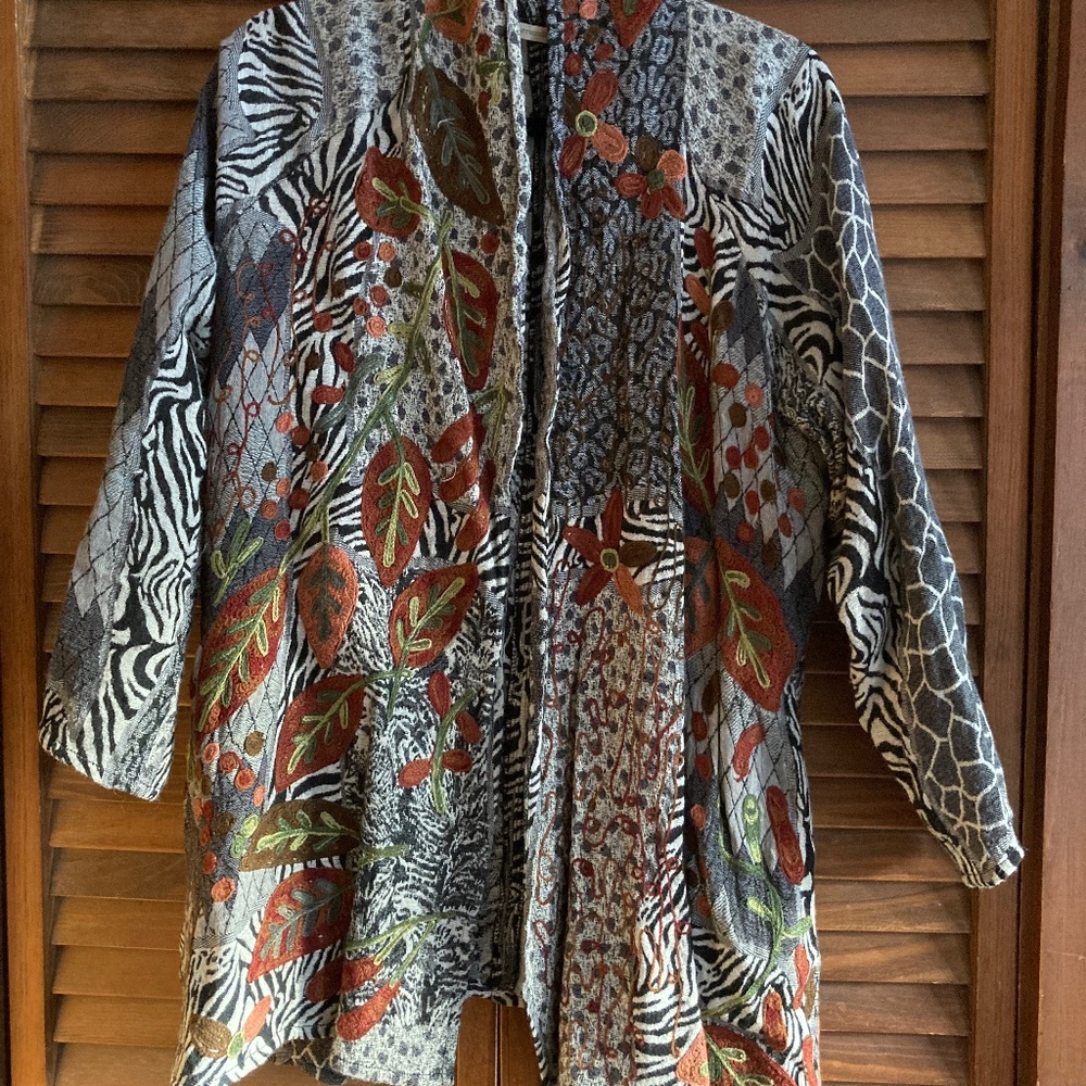 Soft Surroundings Fun, Open Front, Multicolour Topper - head turner!